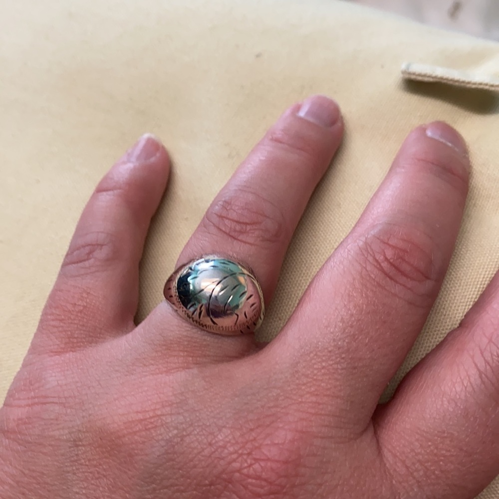 Silver ring size 7.5